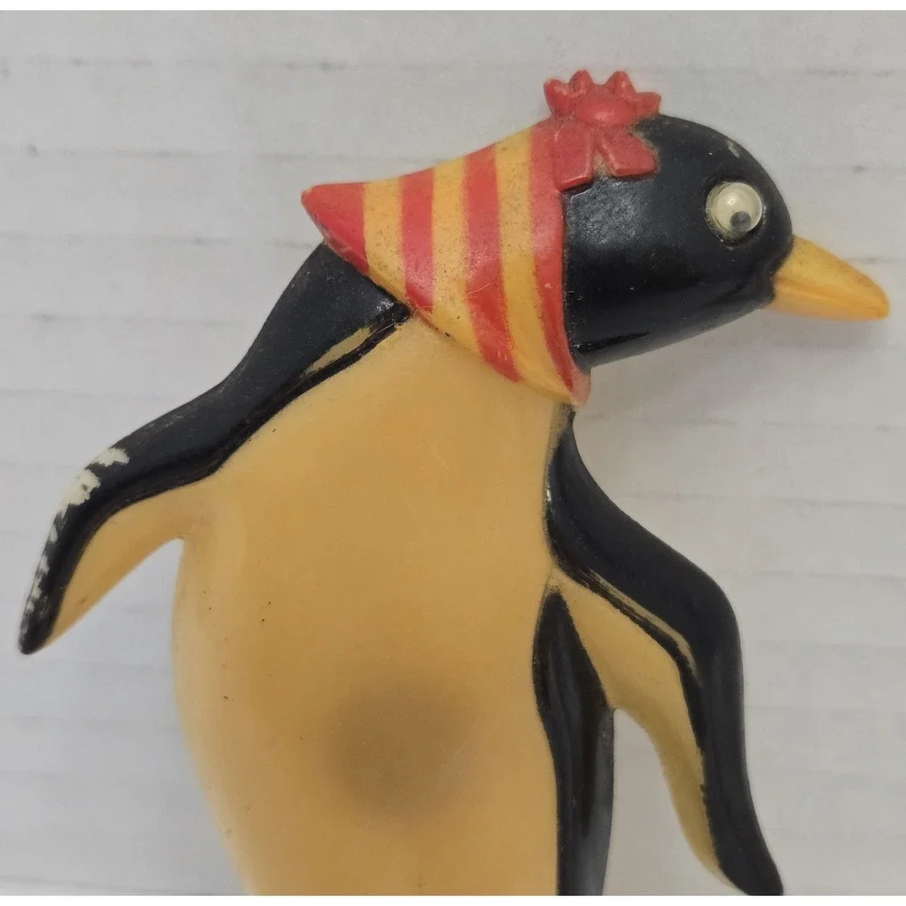 Vtg 1980s SNP Chicago Penguin Refrigerator Magnets Pair - Hong Kong Retro Kitsch